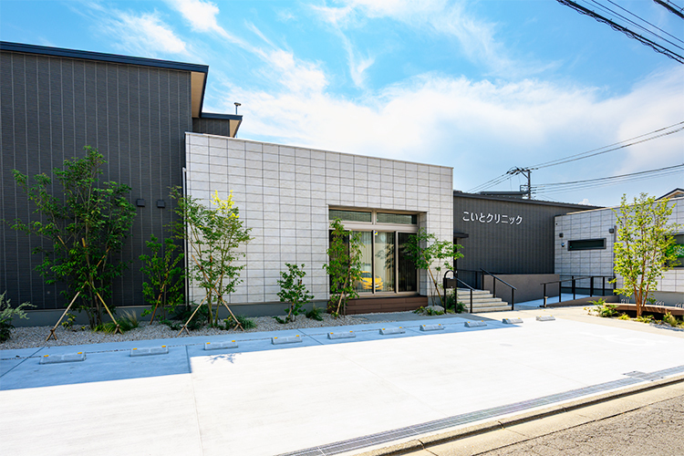 こいとクリニック 新座市 清瀬駅を最寄りとする「こいとクリニック」前には駐車場7台完備