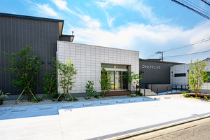 こいとクリニック 新座市 清瀬駅を最寄りとする「こいとクリニック」前には駐車場7台完備