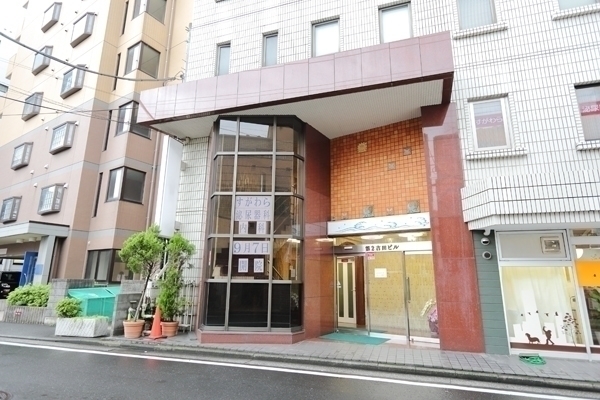 すがわら泌尿器科・内科 横浜市港北区 綱島駅西口から徒歩6分、綱島西二丁目バス停すぐに医院はある