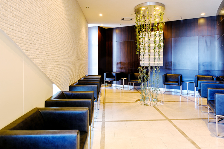 優ウィメンズクリニック 川崎市高津区 洗練された雰囲気の院内