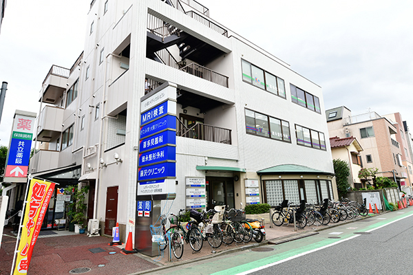 徳永整形外科 世田谷区 駅近でエレベーター完備。車いすでの通院も安心