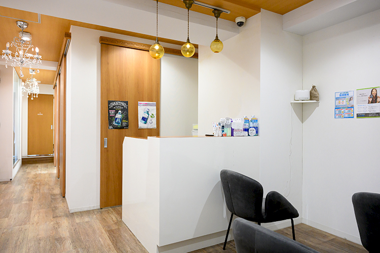 ザ・ホワイトデンタルクリニック 船橋院 船橋市 船橋駅と京成船橋駅、2駅からの来院が可能