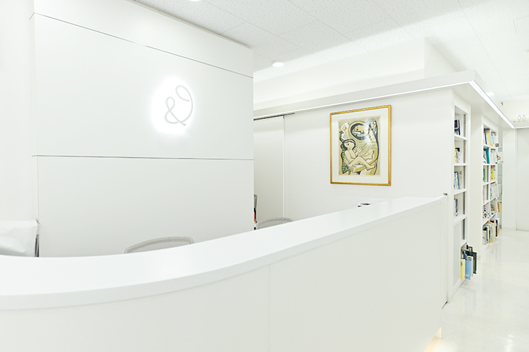 こどもとおとなのクリニック パウルーム 港区 外苑前駅より徒歩1分