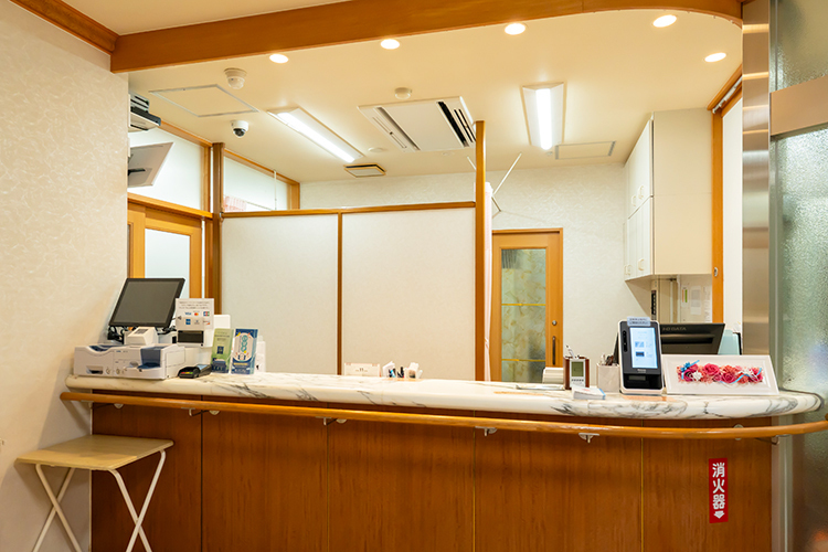 かどた内科ハートクリニック 養老郡養老町 安心と信頼を感じる温かな受付