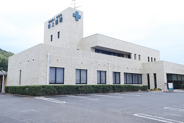 村上医院耳鼻咽喉科 各務原市 駐車場も多く完備されている