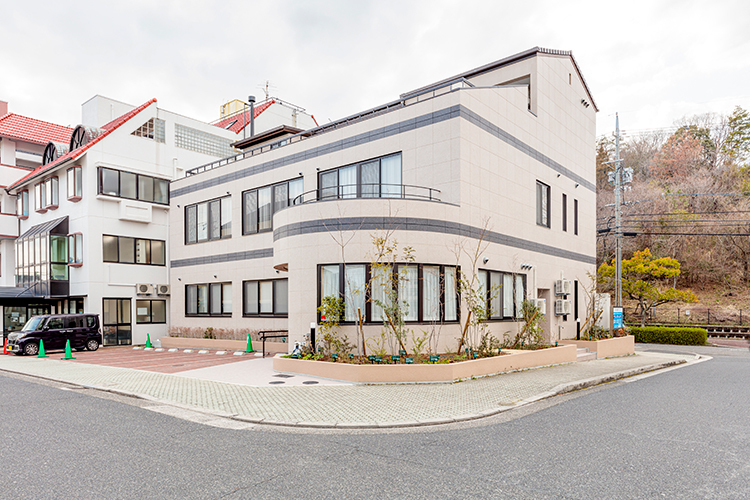 いやさか腎クリニック 廿日市市 2022年8月に開業した「いやさか腎クリニック」