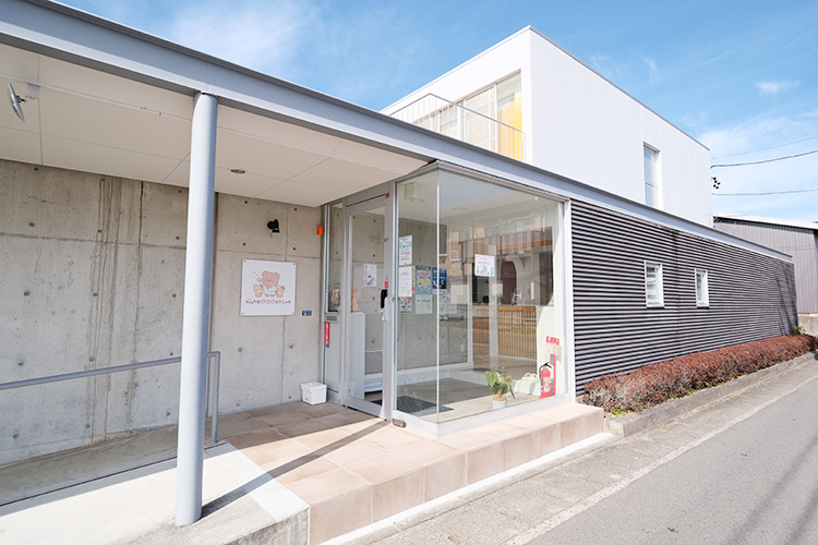 hugくむこどもクリニック 岐阜市 JR東海道本線西岐阜駅から徒歩20分