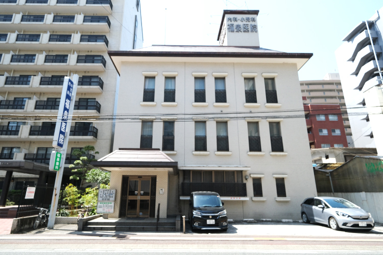 福泉歯科医院 福岡市中央区 薬院駅より徒歩3分に位置し、アクセスが良い福泉歯科医院