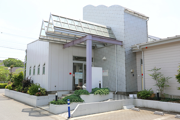 いとうクリニック 佐倉市 閑静な住宅街にたたずむモダンなクリニック