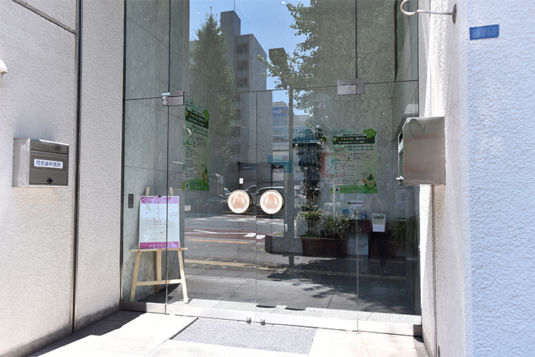 岡部こども歯科医院 八王子市 京王八王子駅より徒歩3分。アクセスの良い立地