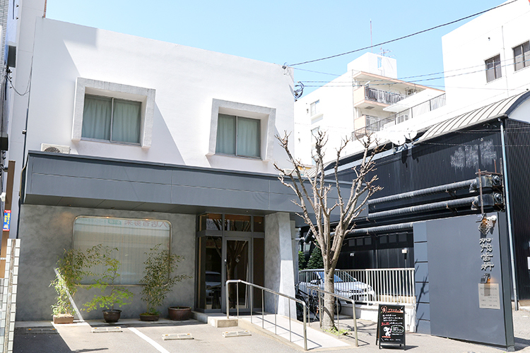 加茂歯科医院 福岡市博多区 博多駅から徒歩14分の通いやすいクリニック