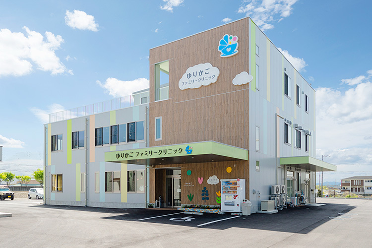 ゆりかごファミリークリニック 新居浜市 インターチェンジやバイパスからも近い好立地