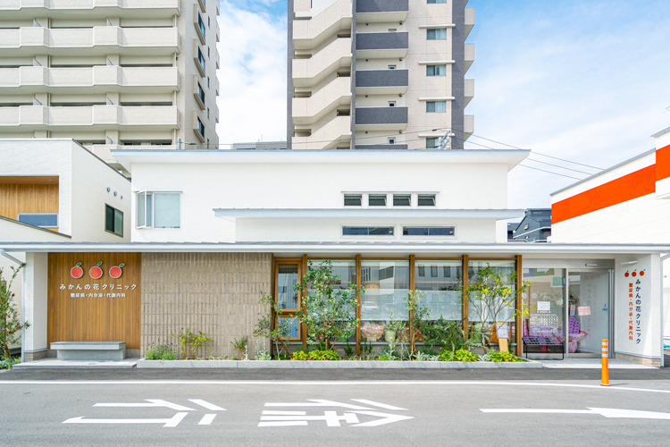 みかんの花クリニック 糖尿病・内分泌・代謝内科 松山市 松山市駅南口より徒歩4分、薬局が隣接