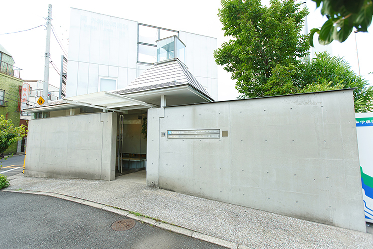 南外科泌尿器科 墨田区 東武伊勢崎線東向島駅、京成線八広駅から徒歩6分の好立地