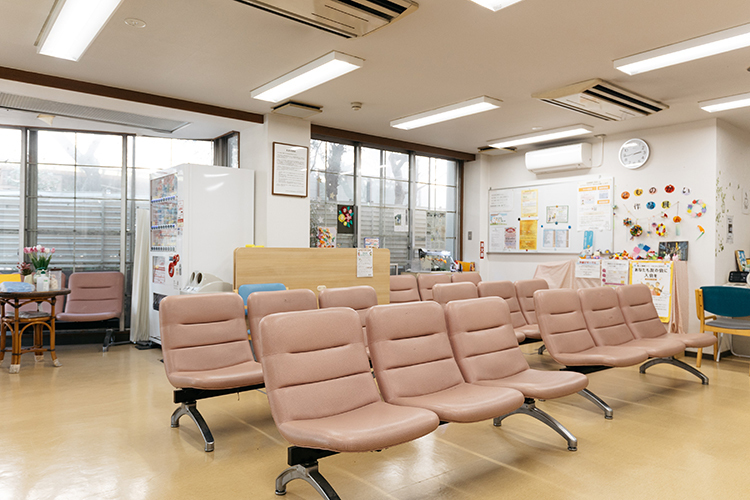 西荻窪診療所 杉並区 優しく明るいスタッフが対応