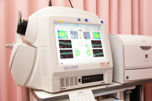 3次元眼底虚像撮影装置など新鋭の機器を備え、精密な診断を実現 2