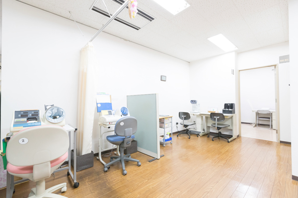 計測フロアでは多くの検査が受けられる C 2