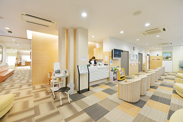 スタッフたちのチーム力の高さも同院の自慢 2