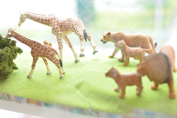 ふみもとクリニック 大阪市都島区 周りにマンションやスーパーがあり明るい雰囲気