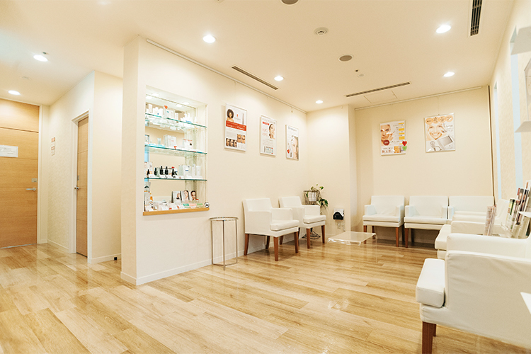 志保日比谷皮膚科クリニック 千代田区 内幸町駅 ドクターズ ファイル