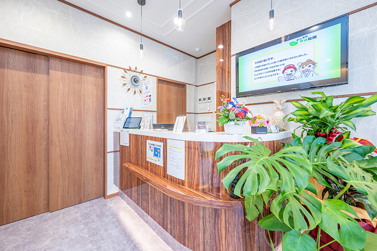 大橋駅前アロハ歯科 小児・矯正歯科クリニック　九州インプラントクリニック 福岡市南区 ハワイを感じることができるインテリアやBGM