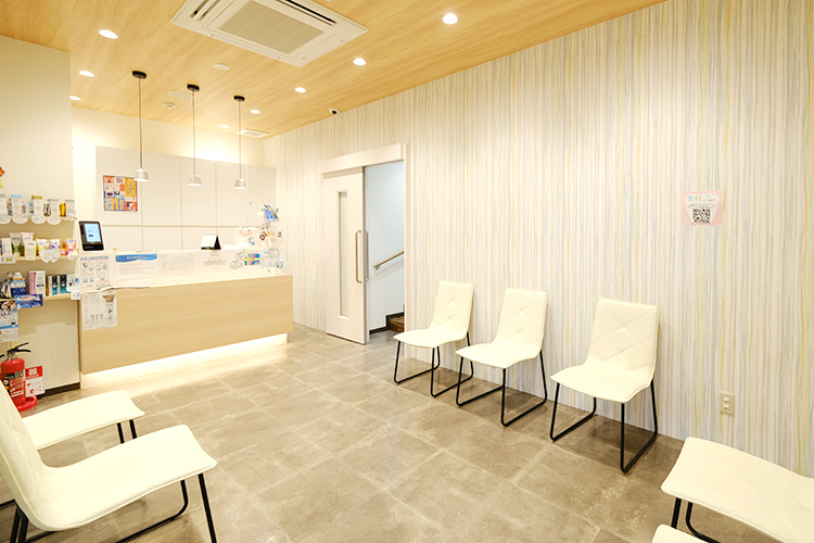 西川口駅上ウィズ歯科・矯正歯科 川口市 保育士による託児サービスで、子育て世代をサポート