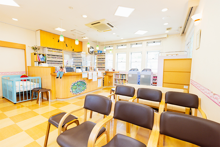 ゆめこどもクリニック 川崎市高津区 温かな雰囲気が、訪れる患者を優しく迎える