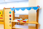 なおやこどもクリニック 江東区 さまざまなおもちゃが置かれ、子どもたちを退屈させない
