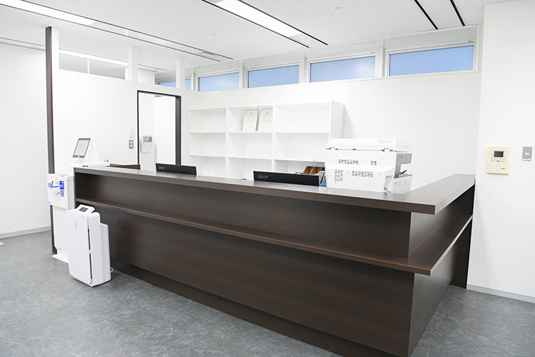 東京新宿クリニック 新宿区 自動精算機を導入し、待ち時間の軽減の工夫も