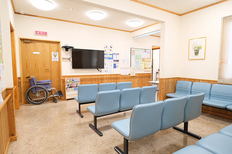 林田医院 さいたま市中央区 アットホームな雰囲気の院内。スタッフが明るく迎えてくれる
