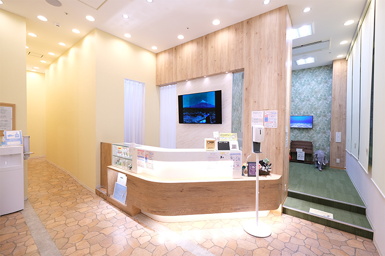 アトラスファミリー歯科 久喜菖蒲 久喜市 子どもから高齢者まで、幅広い年齢層の患者が来院