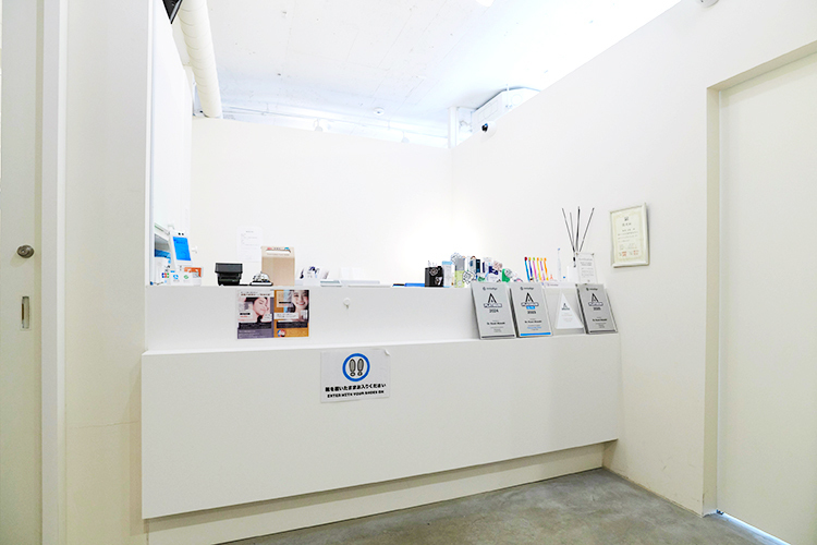 歯科ハミール高田88 新宿区 洗練されたカフェのような、落ち着いた空間の歯科医院