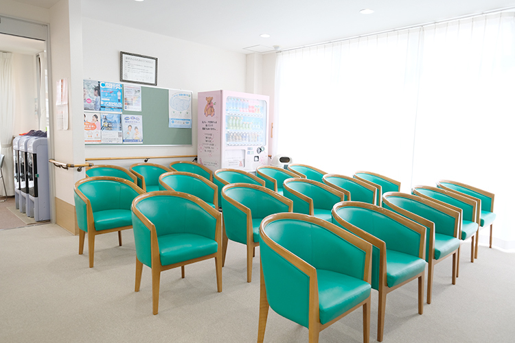 ティーエムクリニック 熊谷市 車いすでも利用しやすいよう、院内はすべてバリアフリー設計