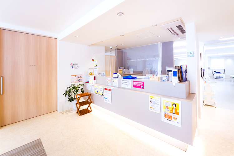 雲南うめき整形外科 雲南市 院内はバリアフリー設計で、車いすや高齢の患者でも受診しやすい