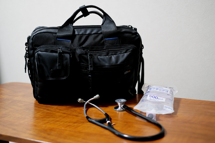 ホームケアクリニック田園調布 大田区 訪問診療で使用する医療機器