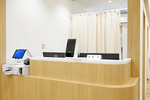 キュアステーション イオン葛西クリニック 江戸川区 自動精算機を導入し、スムーズな受診に力を入れる