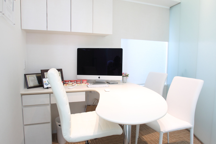 二子玉川駅前矯正歯科 世田谷区 カウンセリングルーム。矯正治療について無料相談にも対応