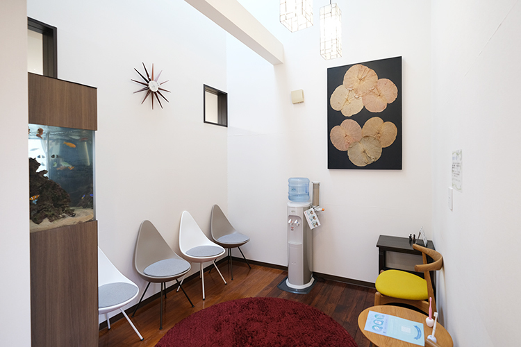かわしまデンタルクリニック 千葉市花見川区 木のぬくもりと開放感が調和するこだわりの院内設計