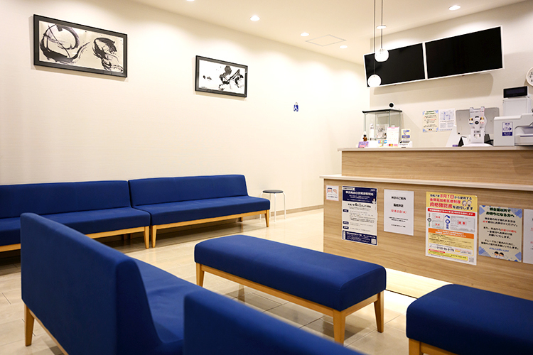 ふじもと皮フ科クリニック 船橋市 スタッフがいつも笑顔で対応してくれる