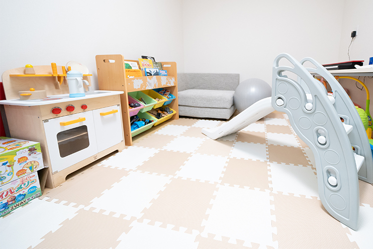 ばんの歯科 名古屋市東区 快適さと安全性に配慮したキッズスペース