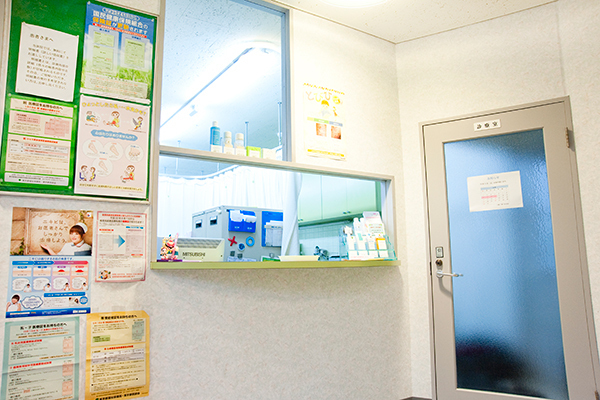 東松原皮フ科 世田谷区 老若男女問わず、さまざまな人が訪れる