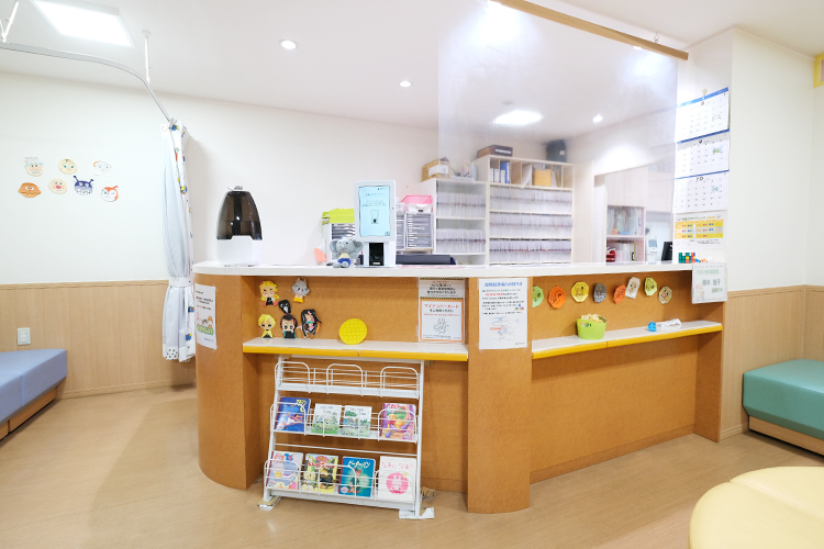 淡島こどもクリニック 世田谷区 院内は子どもが楽しく過ごせるよう随所に工夫が