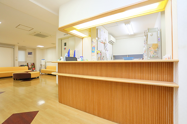 小林整形外科クリニック 神戸市東灘区 待ち時間削減に努めるなど、スタッフの臨機応変な対応が魅力だ