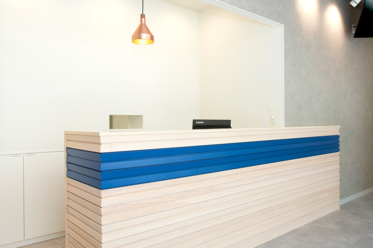 本家歯科医院 大阪市北区 扇町駅、天満駅、南森町駅、大阪天満宮橋駅から徒歩圏内の好立地