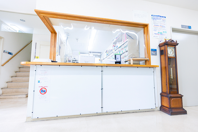 宮尾クリニック 柏市 広々とした院内は清潔で落ち着ける空間