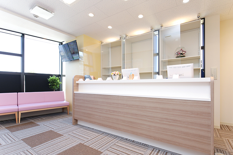 江古田コスモ眼科 練馬区 外光の差し込む明るい院内