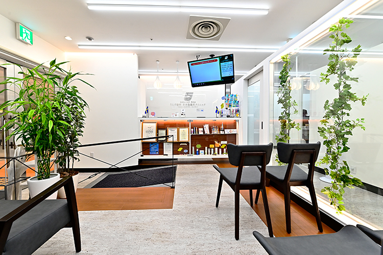 うえだ歯科　小田急藤沢クリニック 藤沢市 院内は明るく清潔な雰囲気でゆったりできる