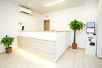 かたおか内科外科クリニック 京都市上京区 院内は白を基調としており、清潔感があふれている