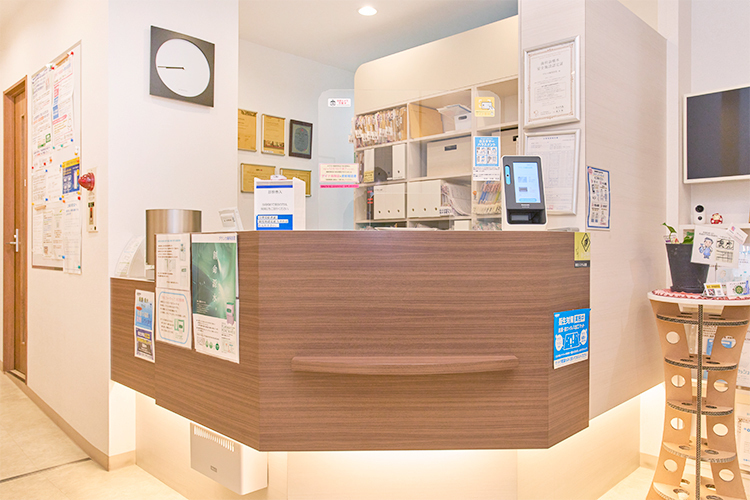 ブランカ歯科医院 奈良市 院内はバリアフリーとなっており、ベビーカーでの移動も可能