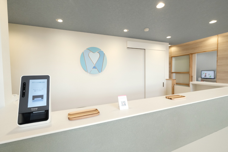 アゲート小児矯正歯科 豊田市 親切なスタッフが出迎える